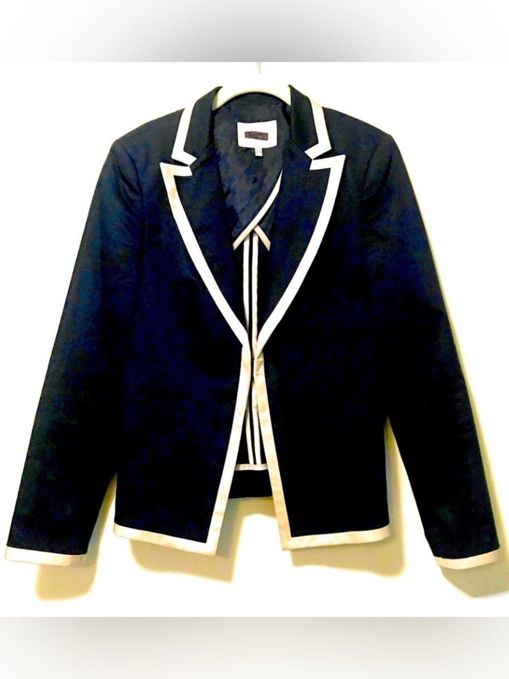 Navy Fitted Blazer Jacket with Cream Trimming Size: S